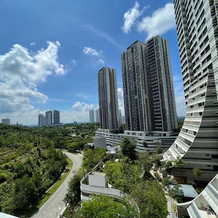 Meridin Medini By Wp Homestay 努沙再也 外观 照片