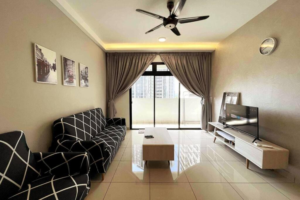Meridin Medini By Wp Homestay 努沙再也 外观 照片