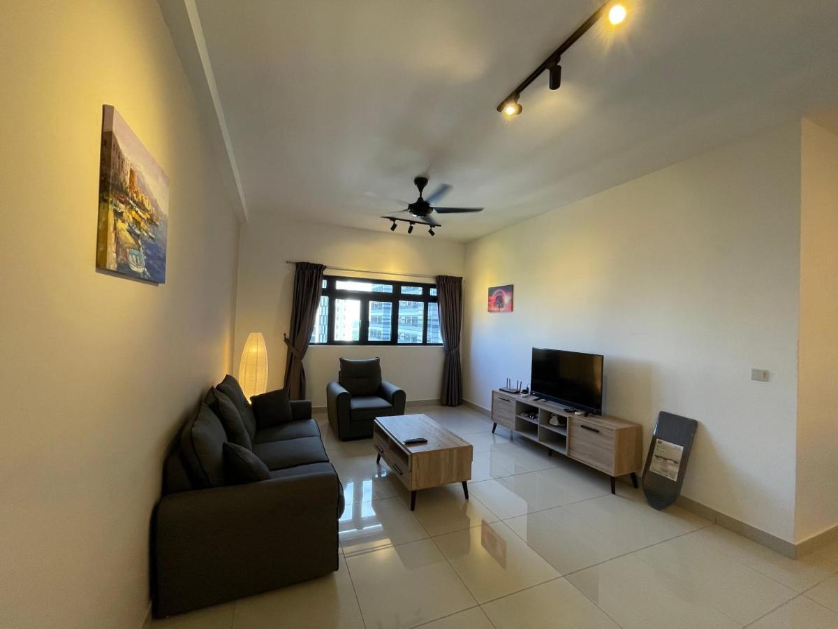 Meridin Medini By Wp Homestay 努沙再也 外观 照片